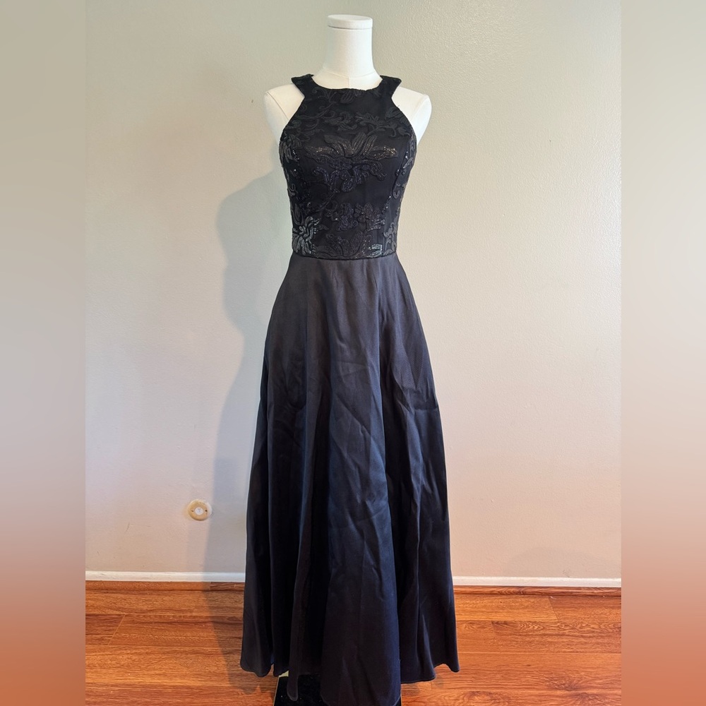 Vintage Windsor Black Embellished Halter Gown